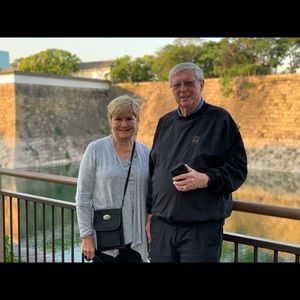 Meet your Posher, Julie